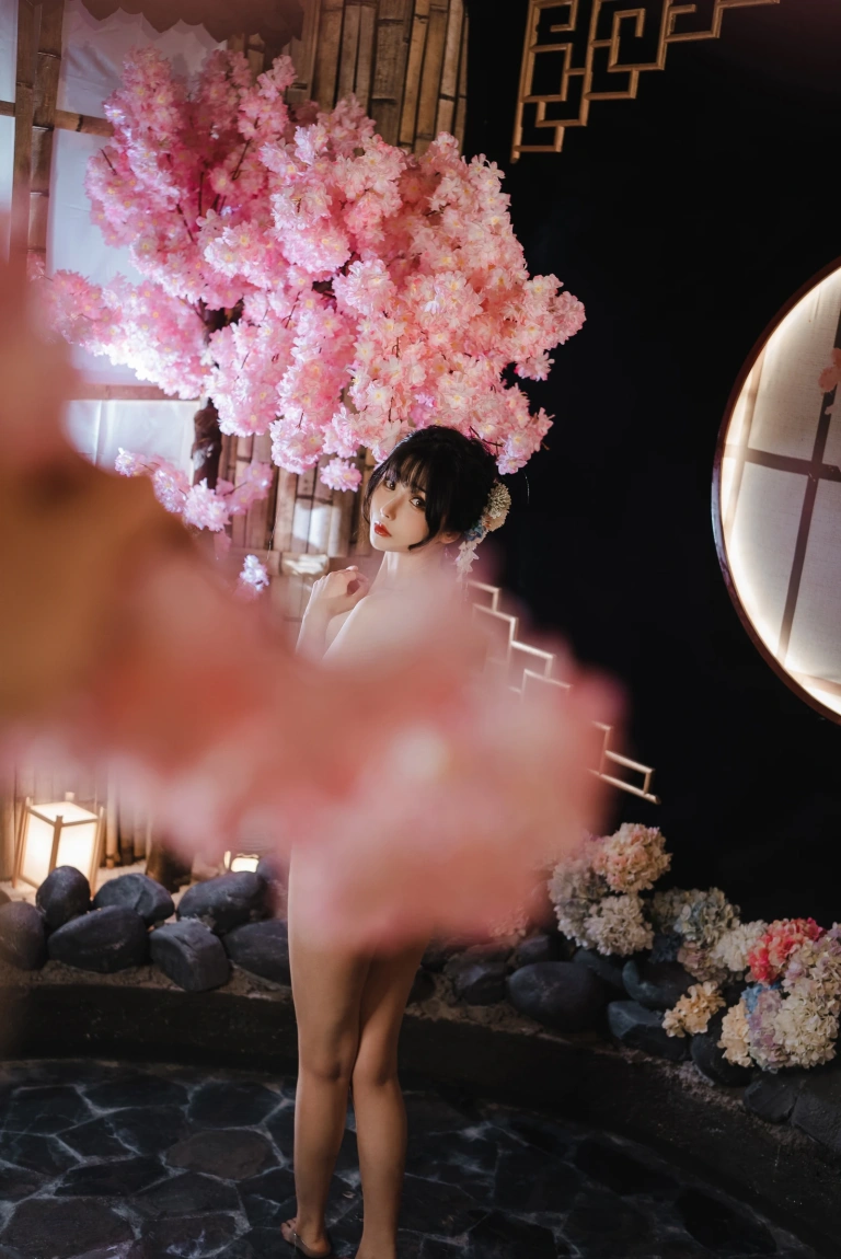 rioko凉凉子《《年上の韵》温泉旅行》主题写真：31张全套美图，含1个视频