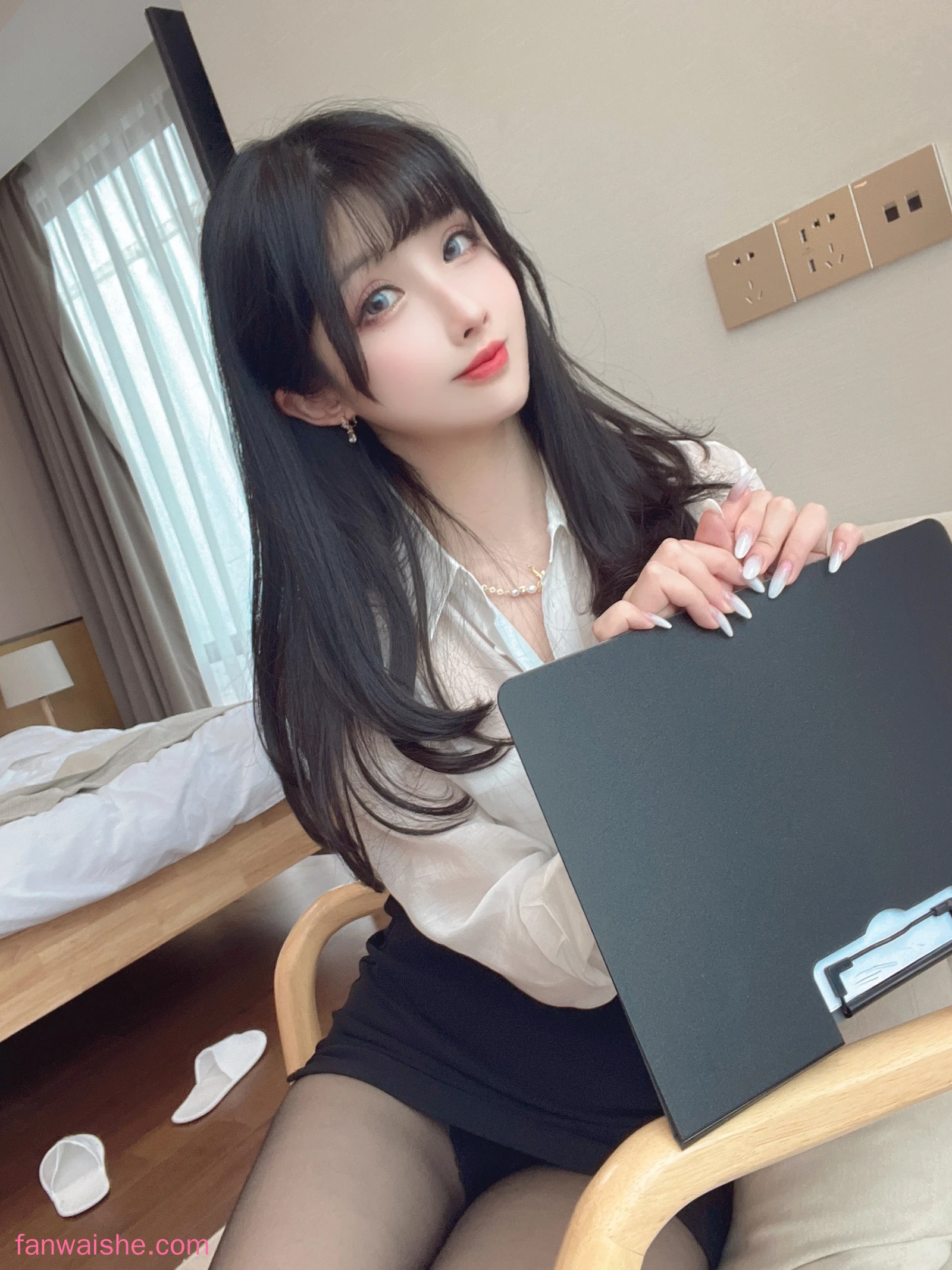 rioko凉凉子 rioko凉凉子 NO.087 - 黑丝OL制服双人(&面饼仙儿)