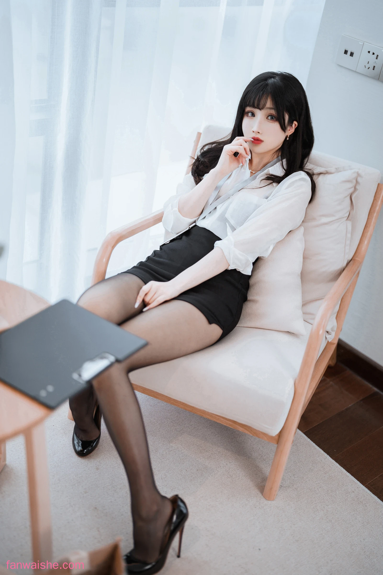 rioko凉凉子 rioko凉凉子 NO.087 - 黑丝OL制服双人(&面饼仙儿)