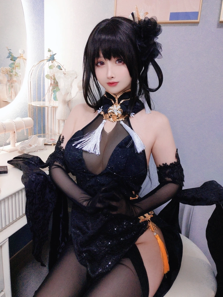 rioko凉凉子《镇海 自拍》主题写真：20张全套美图
