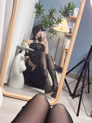 rioko凉凉子《镇海 自拍》主题写真：20张全套美图