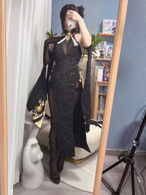 rioko凉凉子《镇海 自拍》主题写真：20张全套美图