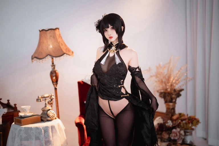 rioko凉凉子《黑白镇海双人（&面饼仙儿）》主题写真：35张全套美图，含1个视频