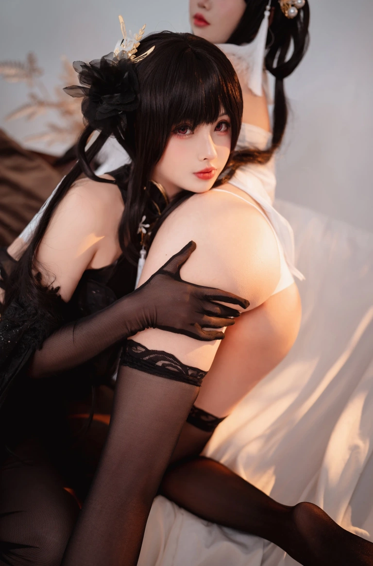 rioko凉凉子《黑白镇海双人（&面饼仙儿）》主题写真：35张全套美图，含1个视频
