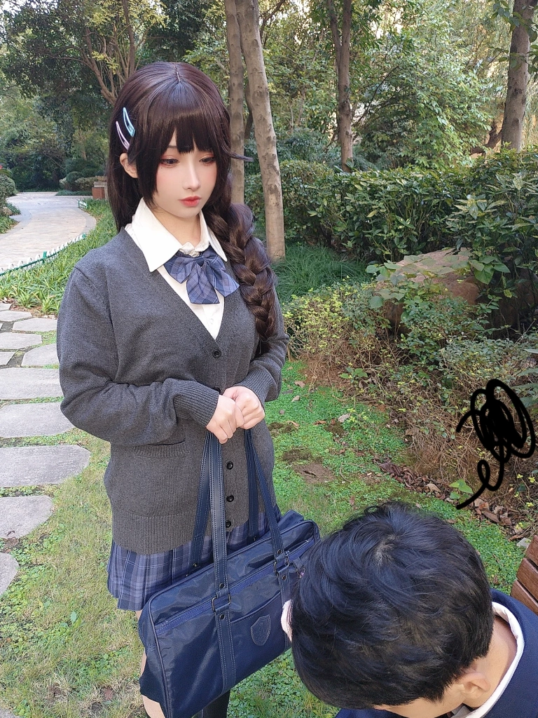 rioko凉凉子《牛头人 第三弹 ntr》主题写真：181张全套美图，含12个视频