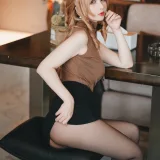 rioko凉凉子《人妻的一天 公司篇》主题写真：30张全套美图