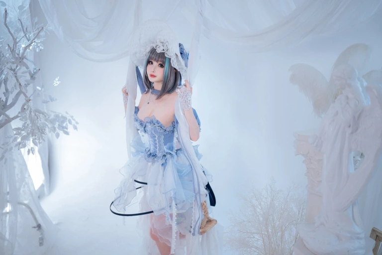 rioko凉凉子《柴郡冰雪公主》主题写真：40张全套美图