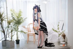 rioko凉凉子《奥古斯特 女仆装》主题写真：40张全套美图，含2个视频