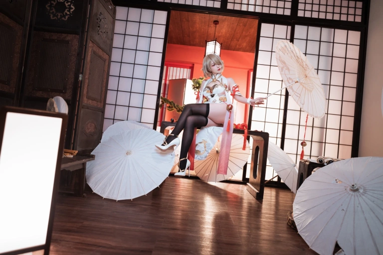 rioko凉凉子《丽塔浣溪沙》主题写真：42张全套美图，含9个视频