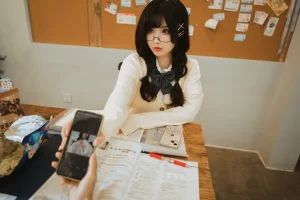 rioko凉凉子《关于我的青梅竹马是痴女这件事》主题写真：94张全套美图，含5个视频