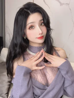 rioko凉凉子《情人节巧克力》主题写真：40张全套美图，含25个视频