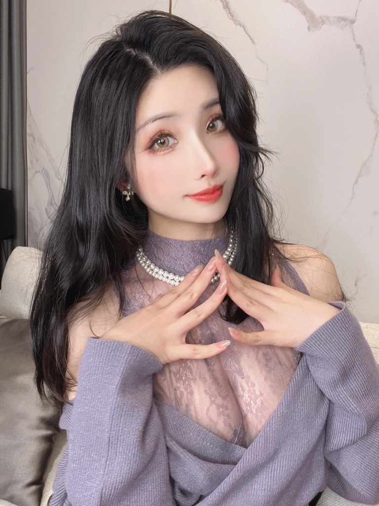 rioko凉凉子《情人节巧克力》主题写真：40张全套美图，含25个视频