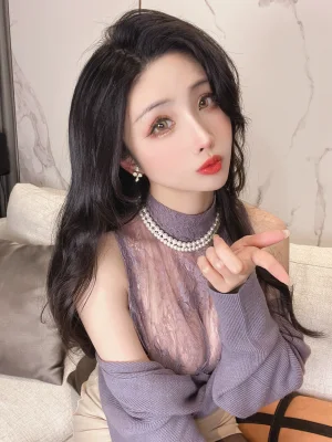 rioko凉凉子《情人节巧克力》主题写真：40张全套美图，含25个视频