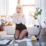 rioko凉凉子《办公室的意外（怨仇制服套装）》主题写真：35张全套美图