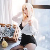 rioko凉凉子《办公室的意外（怨仇制服套装）》主题写真：35张全套美图