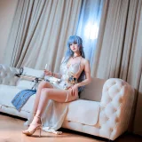 rioko凉凉子《海伦礼服》主题写真：48张全套美图，含14个视频