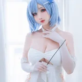 rioko凉凉子《恰巴耶夫礼服》主题写真：42张全套美图，含11个视频