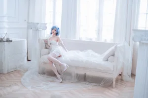 rioko凉凉子《恰巴耶夫礼服》主题写真：42张全套美图，含11个视频