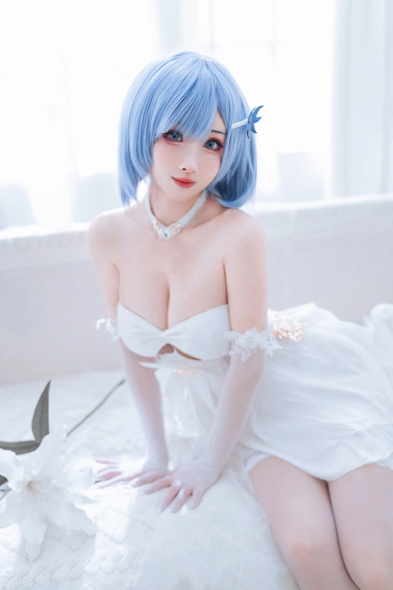 rioko凉凉子《恰巴耶夫礼服》主题写真：42张全套美图，含11个视频