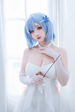 rioko凉凉子《恰巴耶夫礼服》主题写真：42张全套美图，含11个视频
