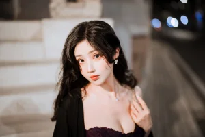 rioko凉凉子《美艳小妈》主题写真：60张全套美图，含10个视频