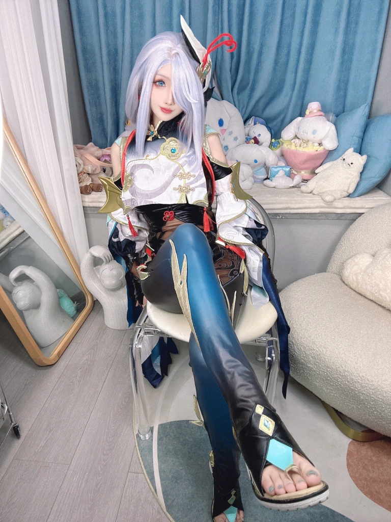 rioko凉凉子《有点那个的申鹤》主题写真：35张全套美图，含11个视频