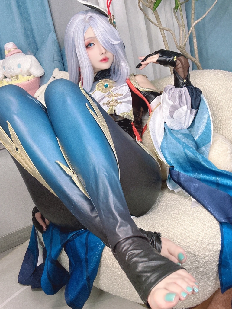 rioko凉凉子《有点那个的申鹤》主题写真：35张全套美图，含11个视频