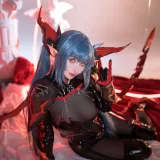 rioko凉凉子《雷根斯堡》主题写真：40张全套美图
