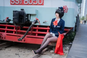 rioko凉凉子《蔚蓝档案椿导游》主题写真：62张全套美图，含12个视频
