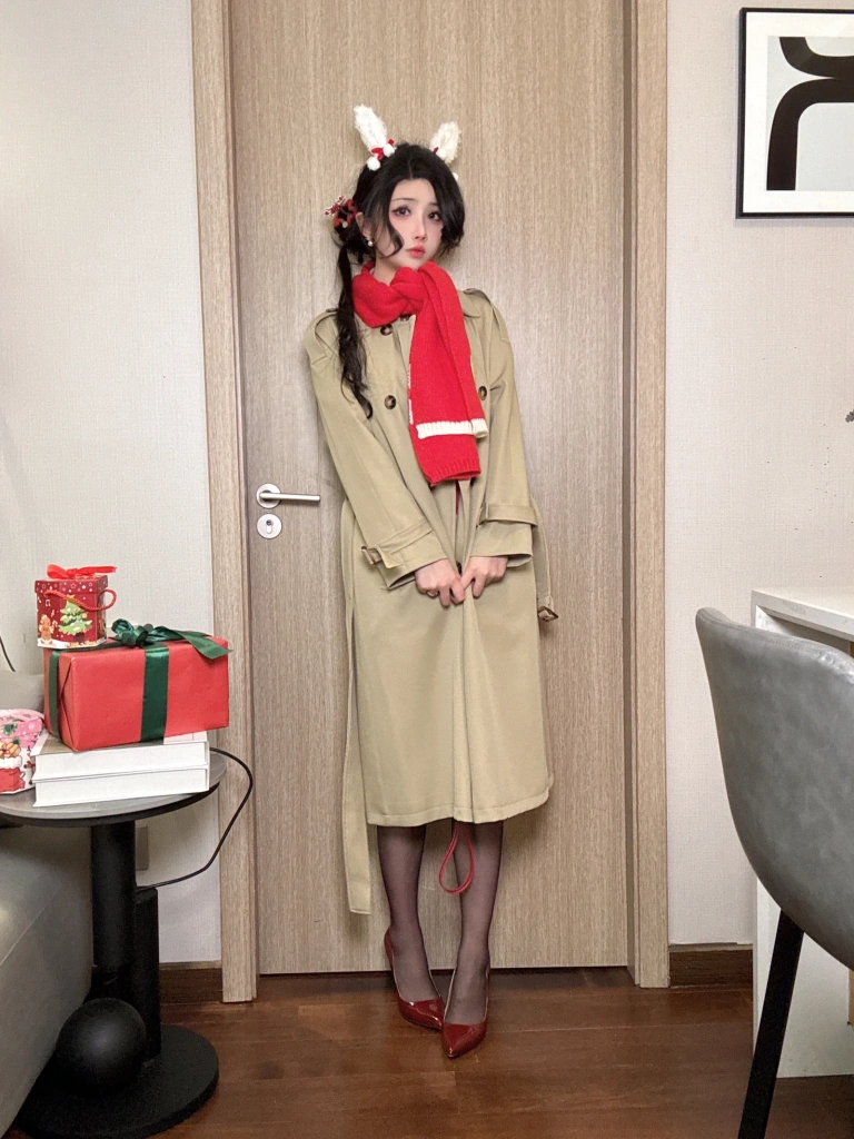 rioko凉凉子《圣诞草莓蛋糕》主题写真：32张全套美图，含10个视频