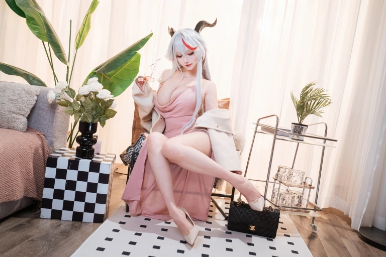 rioko凉凉子《埃吉尔居家》主题写真：31张全套美图