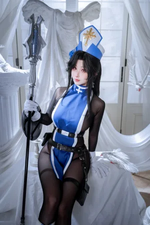 rioko凉凉子《Nikke胜利女神 梅登冰玫瑰》主题写真：45张全套美图