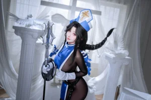 rioko凉凉子《Nikke胜利女神 梅登冰玫瑰》主题写真：45张全套美图