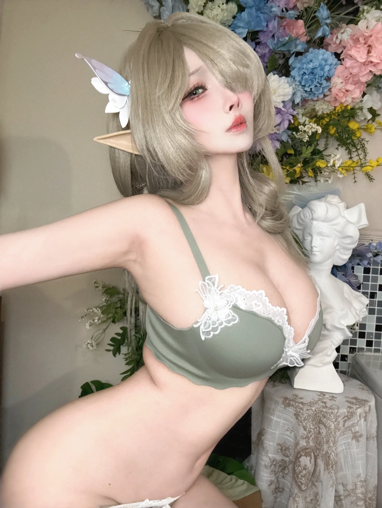 rioko凉凉子《碧蓝航线 七省·华歌尔限定色内衣》主题写真：30张全套美图，含9个视频