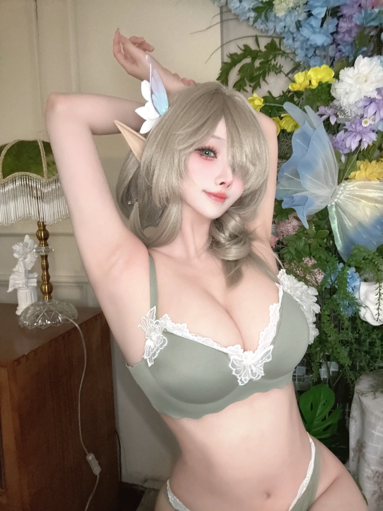 rioko凉凉子《碧蓝航线 七省·华歌尔限定色内衣》主题写真：30张全套美图，含9个视频