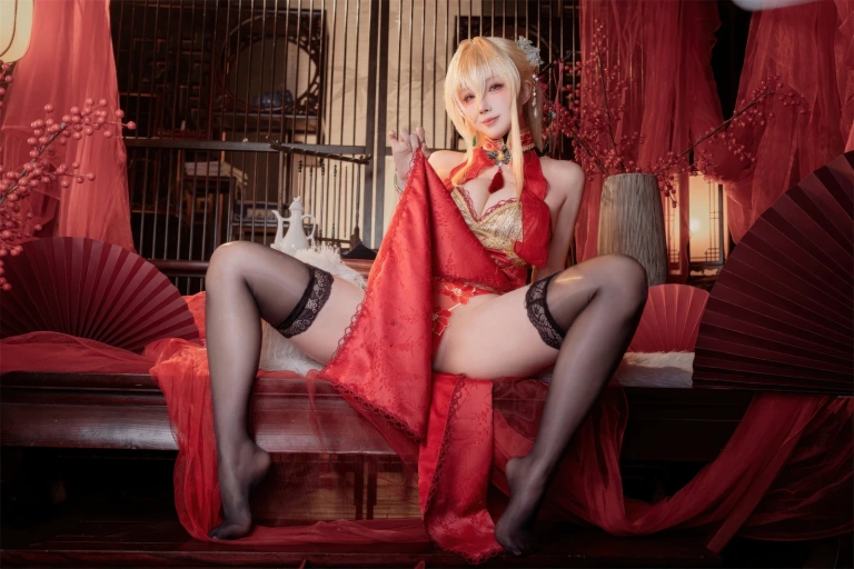 rioko凉凉子《碧蓝航线 怨仇 旗袍 杯盏盈芳华》主题写真：25张全套美图