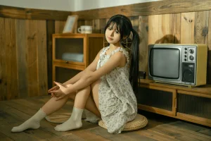 rua阮阮《小翠花》主题写真：24张全套美图