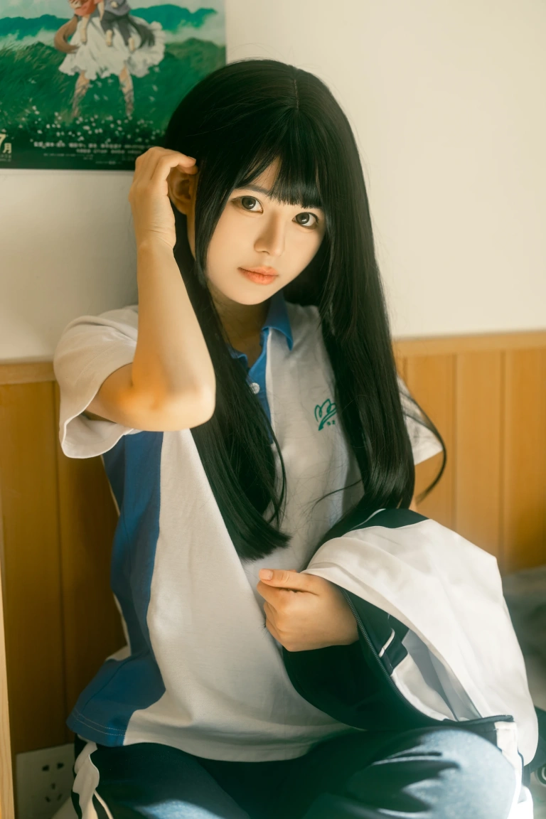 rua阮阮《居家少女》主题写真：40张全套美图