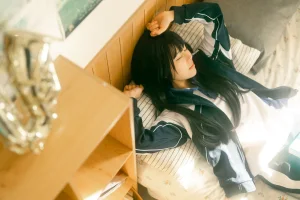 rua阮阮《居家少女》主题写真：40张全套美图
