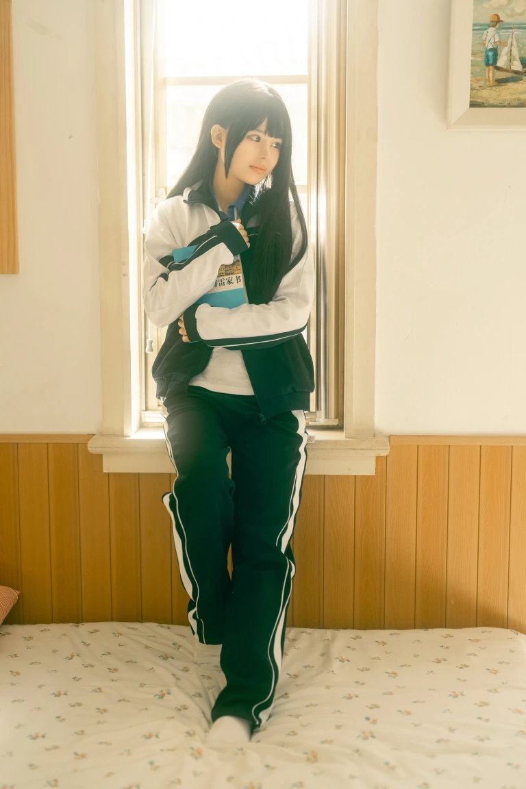 rua阮阮《居家少女》主题写真：40张全套美图