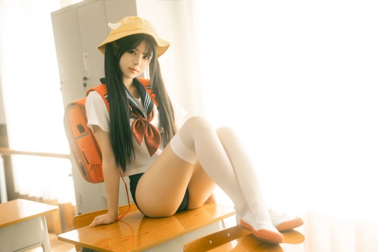 rua阮阮《小丸子》主题写真：88张全套美图