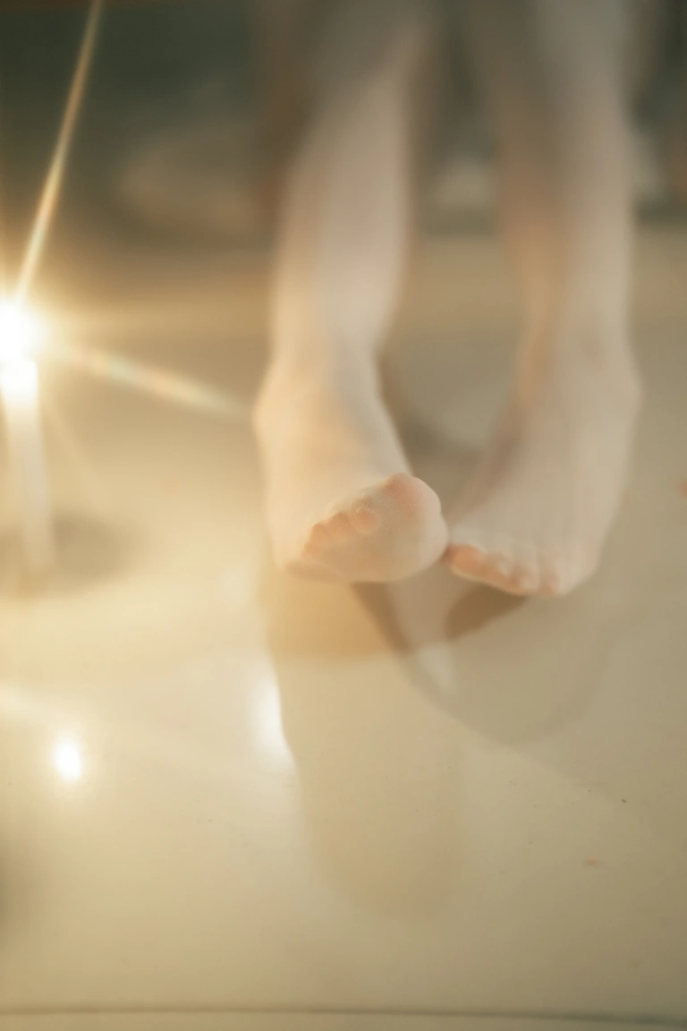 rua阮阮《奶牛 双人（&小九酱）》主题写真：50张全套美图