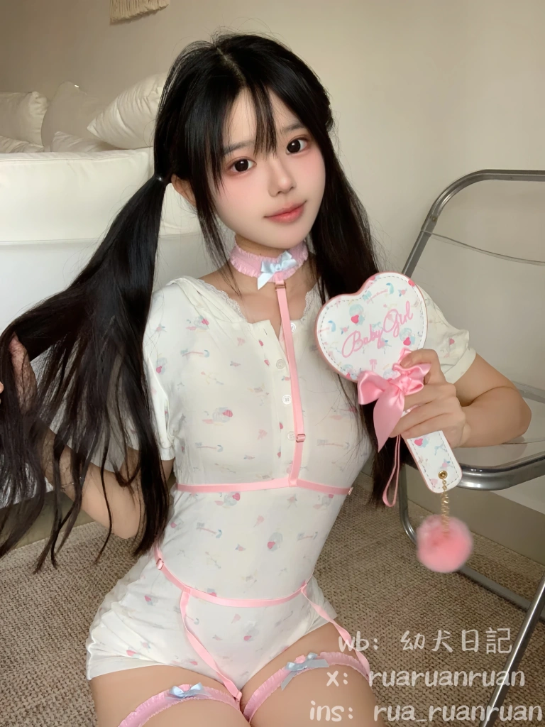 rua阮阮《小狗爱神1.0》主题写真：23张全套美图