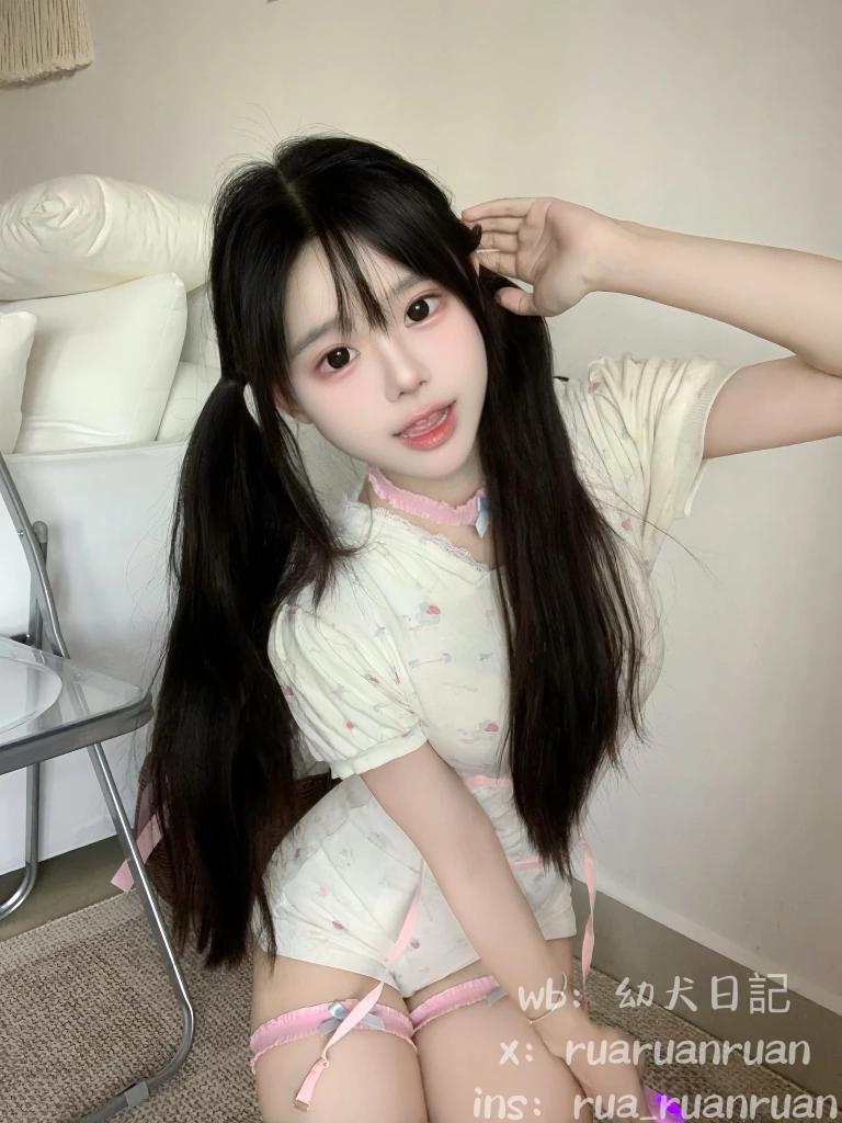 rua阮阮《小狗爱神1.0》主题写真：23张全套美图