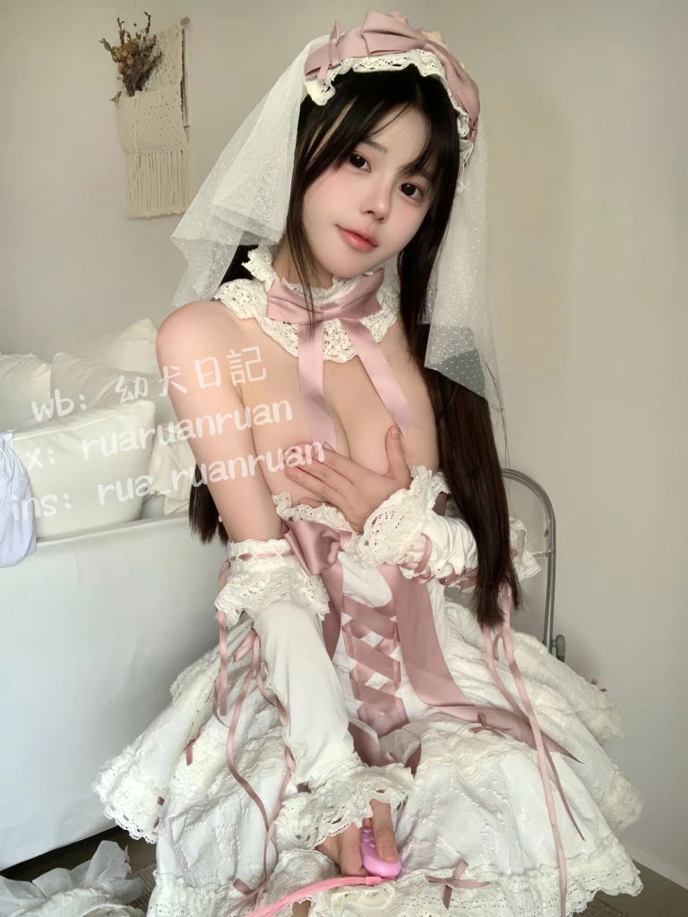 rua阮阮《初恋缎带》主题写真：18张全套美图