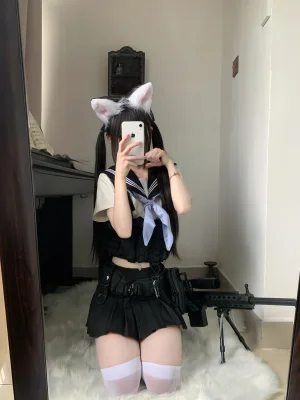 rua阮阮《战术自搭》主题写真：18张全套美图