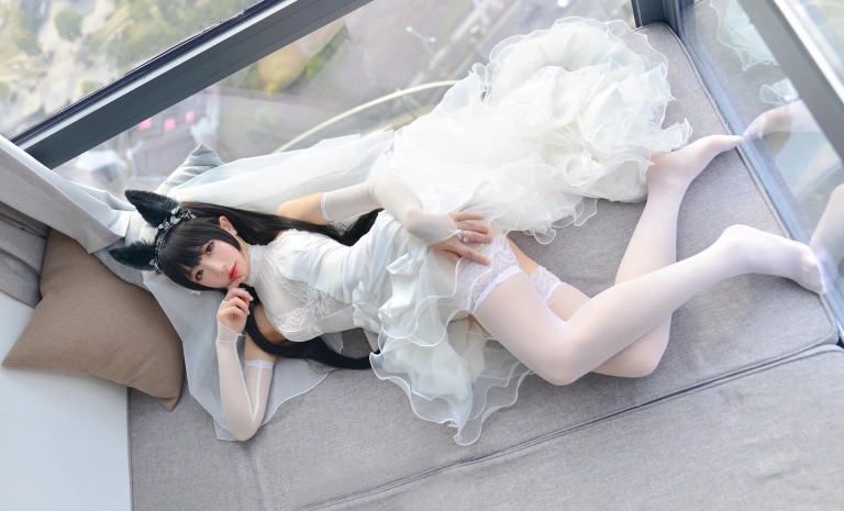 雪琪SAMA《爱宕婚纱》主题写真：38张全套美图