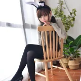雪琪SAMA《灰兔兔》主题写真：50张全套美图