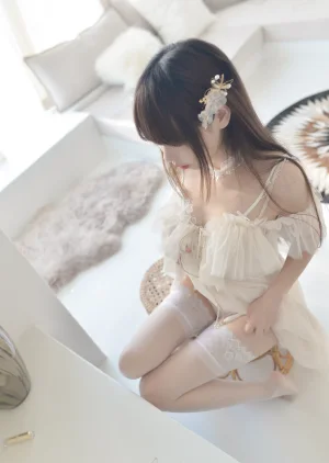 雪琪SAMA《精灵》主题写真：50张全套美图，含1个视频