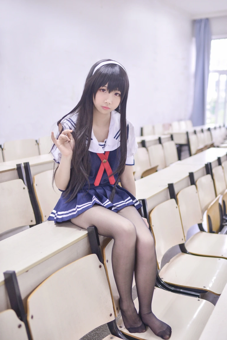雪琪SAMA《路人女主的养成方法 霞之丘诗羽》主题写真：24张全套美图
